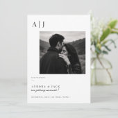 Moderne Monogram Zwart en Wit Foto Save The Date (Staand voorkant)