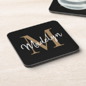 Moderne monogram zwarte gouden eminine scriptnaam bier onderzetter (Linkerzijde)