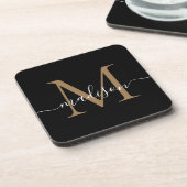 Moderne monogram zwarte gouden eminine scriptnaam bier onderzetter (Linkerzijde)