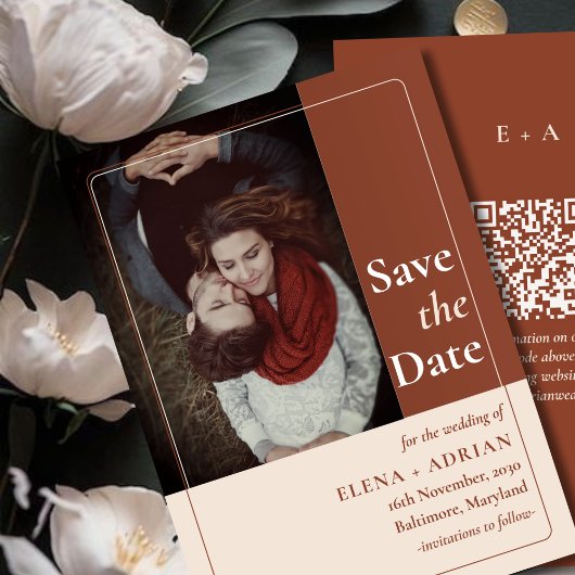 Moderne Moody Foto Save the Date met QR-code