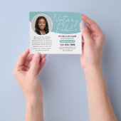 Moderne Notaris Openbare Foto QR Code Blauwe Zakel Flyer (Hand)