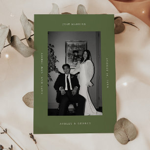 Moderne olijfgroene "Just Married" foto-elopement Aankondiging