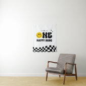 Moderne ONE Happy Dude Anniversaire Tapisserie (En situation)
