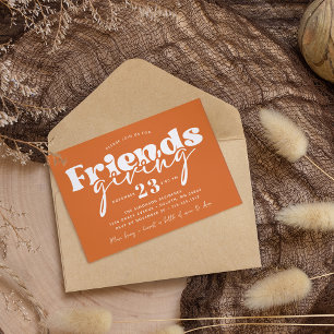 Moderne oranje Friendsgiving Thanksgiving-diner Kaart