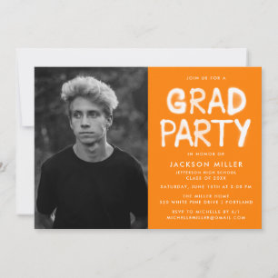 Moderne Oranje Spray Paint Photo Graduation Party Kaart
