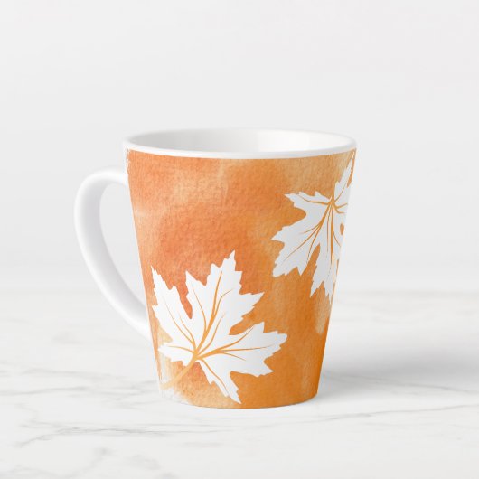 Moderne oranje waterverf en witte esdoornbladeren latte mok (Linkerhoek)