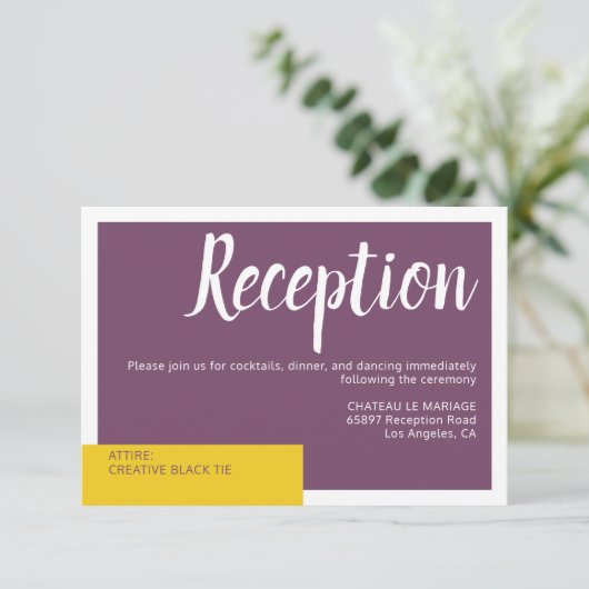 Moderne paarse bruiloft met een minimum informatiekaartje (Staand voorkant)