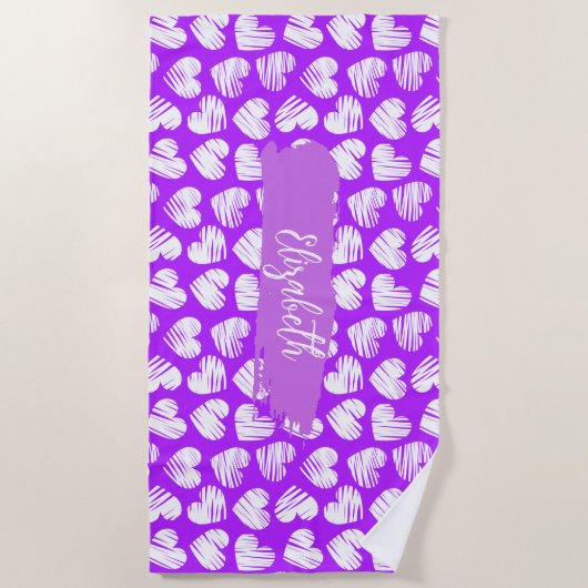 Moderne Paarse Witte Tekening Hart Valentijn Naam Strandlaken (Voorkant)