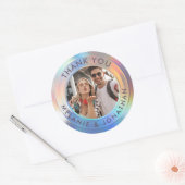Moderne Pastel Aangepaste Holografische Trouw Dank Ronde Sticker (Envelop)