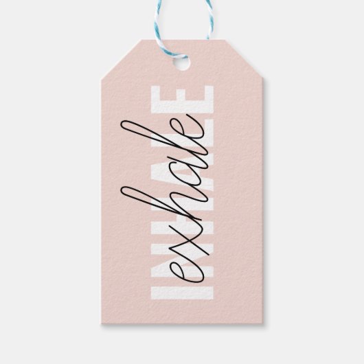 Moderne Pastel Roze Inhale Exhale Quote Cadeaulabel (Voorkant)