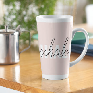 Moderne Pastel Roze Inhale Exhale Quote Latte Mok