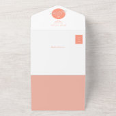 Moderne Peach Lovebirds Monogram bruiloft All In One Uitnodiging (Buitenkant)