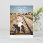 Moderne Plus que Joyeux Carte photo de vacances (Debout devant)