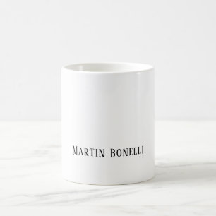 Moderne professionele effen zwart-wit serif-letter koffiemok