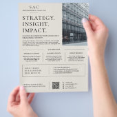 Moderne QR-code professioneel consultant Flyer (Hand)