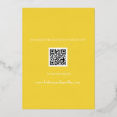 Moderne QR Code Yellow Weddenschap met fotoscript Folie Uitnodiging (Achterkant)