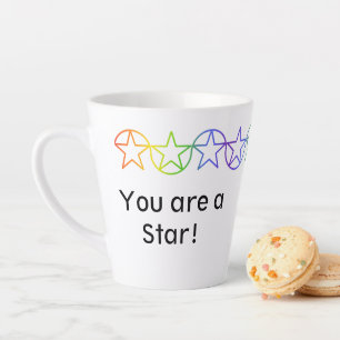 Moderne Rainbow Star Latte Mug personnalisé