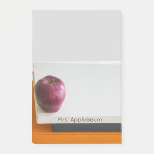 Moderne Red Apple Stack van Boeken Leraar Naam 4x6 Post-it® Notes
