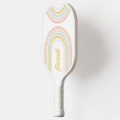Moderne regenboog met persoonlijke naam pickleball paddle (Links)