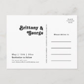 Moderne Retro met horizontale titel Sla onze datum Uitnodiging Briefkaart (Achterkant)