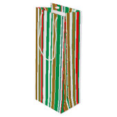 Moderne Rode Groene en Gouden Kerstmisstrepen Wijn Cadeautas (Voorkant Gekanteld)