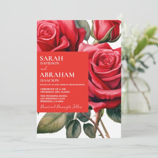 Moderne rode rozen bruiloft uitnodiging (Staand voorkant)
