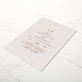 Moderne Roos Gold Foil | Blush Monogram Weddenscha Folie Uitnodiging (Gedraaid)