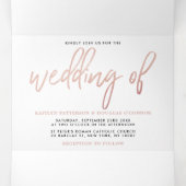 Moderne Roos Gold Foil Script Wedding Suite Drieluik Uitnodiging (Binnenkant midden)