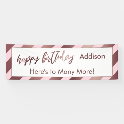 Moderne Roos Gold Pastel Pink Stripe Happy Birthda Spandoek (Horizontaal)