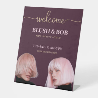 Moderne Roze Haar Schoonheidssalon Persoonlijk Reclamebord Met Voetstuk