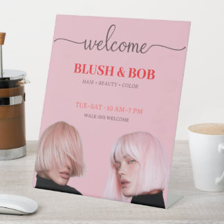 Moderne Roze Haar Schoonheidssalon Persoonlijk Reclamebord Met Voetstuk