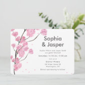 Moderne roze kersenbloesem bruiloft uitnodiging (Staand voorkant)