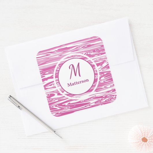 Moderne roze witte patroonmonogram op maat vierkante sticker (Envelop)