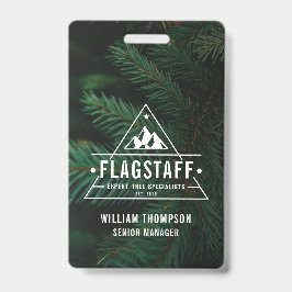 Moderne Rustieke Mannelijke Mountain Tree Arborist Badge