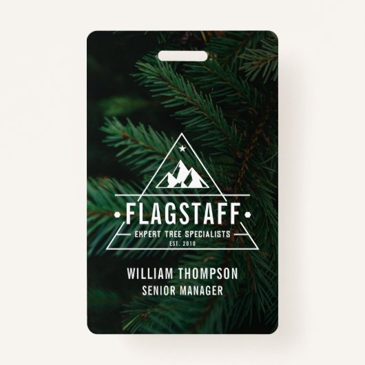 Moderne Rustieke Mannelijke Mountain Tree Arborist Badge (Voorkant)