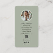 Moderne Sage Green Minimalistische Foto & QR-code Visitekaartje (Voorkant)