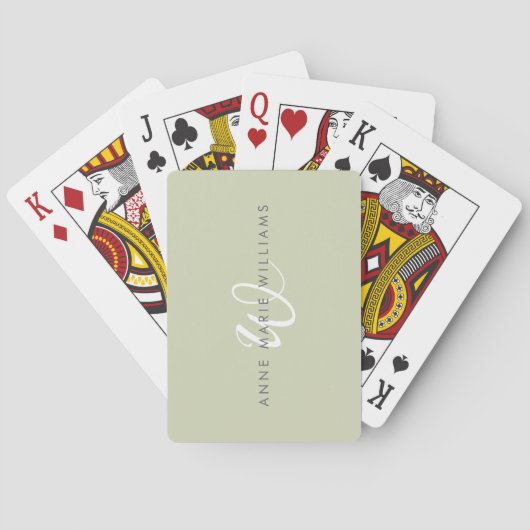 Moderne Saliegroen Witte Script Monogram Pokerkaarten (Achterkant)