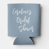 Moderne Script Bruiloft Feest Custom Dusty Blue Blikjeskoeler (Voorkant)