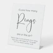 Moderne Script Bruiloft Feestje Raad Hoeveel Ringe Reclamebord Met Voetstuk (Voorkant)