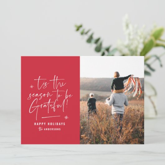 Moderne script dankbaar fotovakantie feestdagenkaart (Staand voorkant)