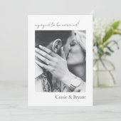 Moderne Script Elegante Minimaal Trouw Huwelijksaa Aankondiging (Staand voorkant)