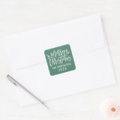 Moderne Script Green Merry kerst Custom Vierkante Sticker (Envelop)