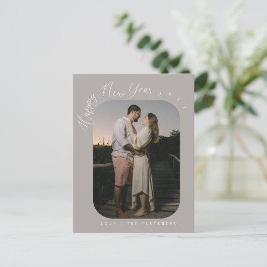 Moderne Script Happy New Year Photo Holiday Briefkaart (Staand voorkant)