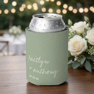 Moderne Script Sage Groene Minimalistische Trouwda Blikjeskoeler