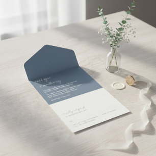 Moderne Script Stofblauw Minimalistische Trouwkaar All In One Uitnodiging