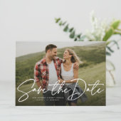 Moderne script trendy save the date fotokaart (Staand voorkant)