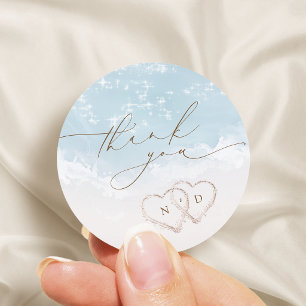 Moderne Script Zand Hartjes Strand Bruiloft Dank J Ronde Sticker