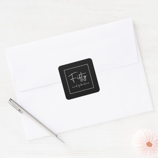 Moderne scriptkalligrafie, vijftig en geweldig vierkante sticker (Envelop)