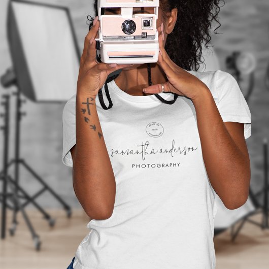 Moderne scriptnaam Logo fotograaf werkkleding T-shirt