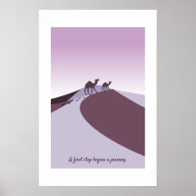 Moderne serene kamelen lopen door de woestijn paar